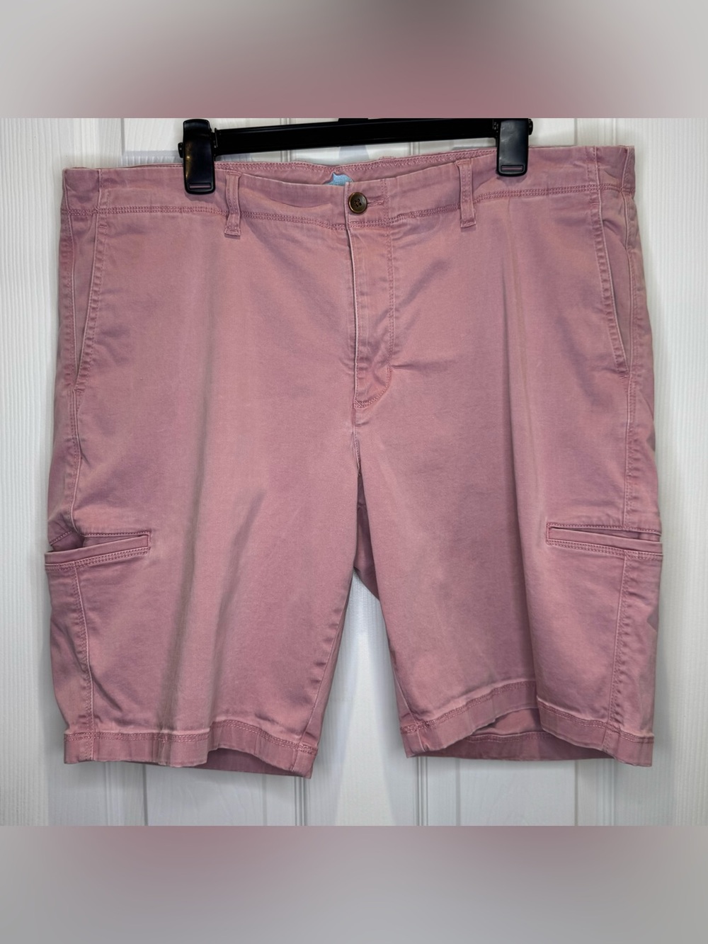 Tommy Bahama Men's Size 40 Cargo Shorts Washed Look Pink Resortwear Vacation